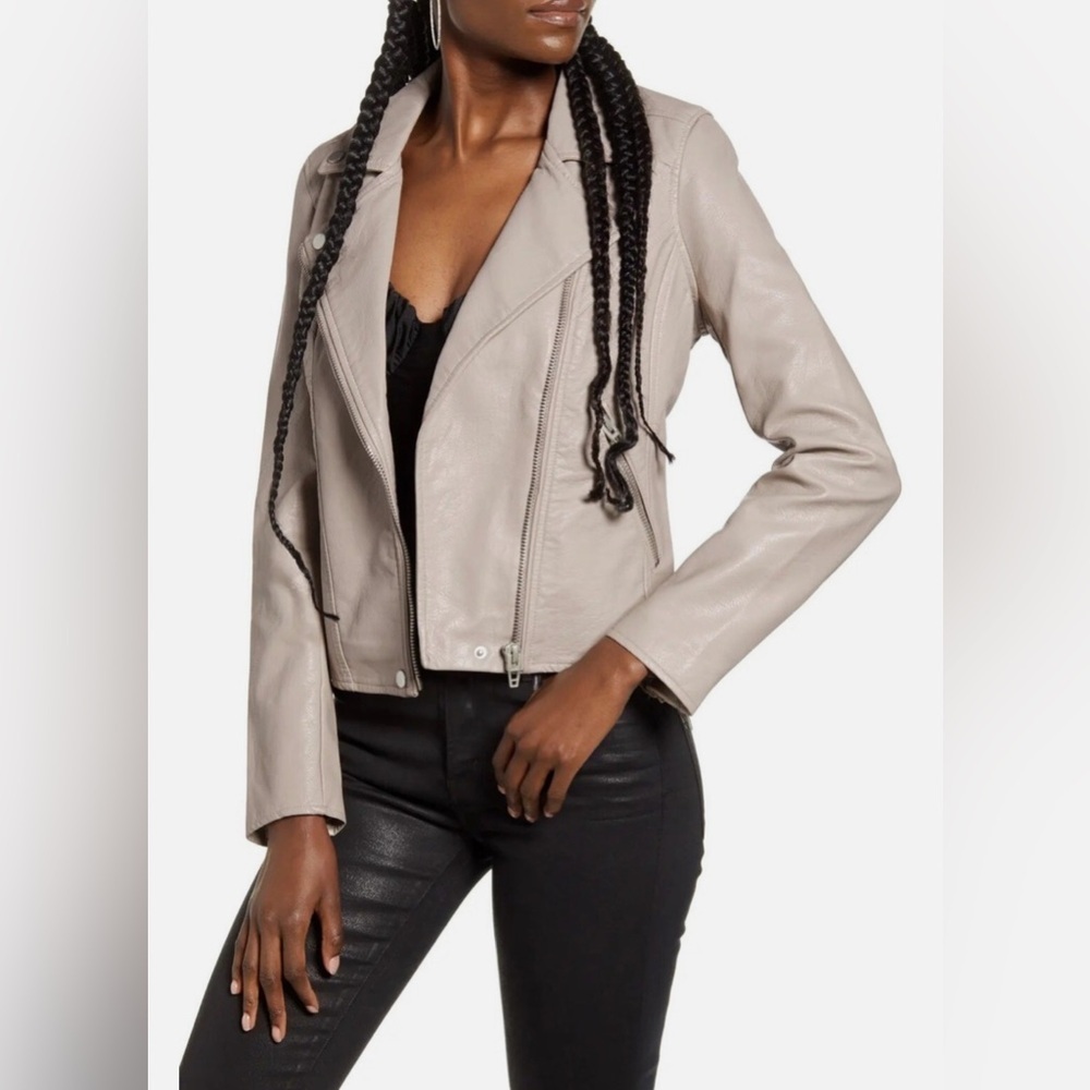 NWT Nordstrom - BLANKNYC The Life Changer Faux leather moto jacket. Fawn. Small